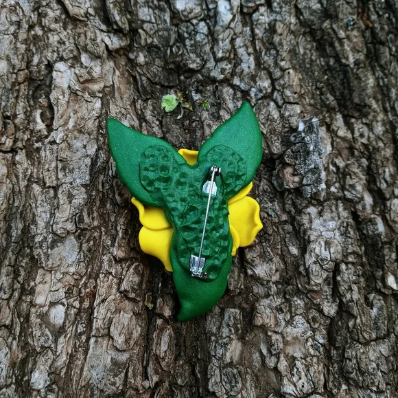 🍄Alice in Wonderland🥀🌹 Brooch Pin - Picture 4 of 6